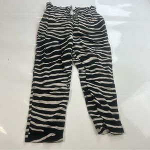 H&M women’s black and white zebra pants US4 m125-21